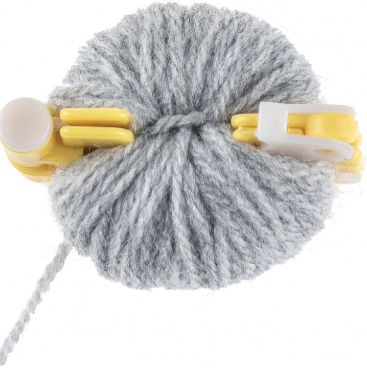 Actual product image Glorex Pompom Maker