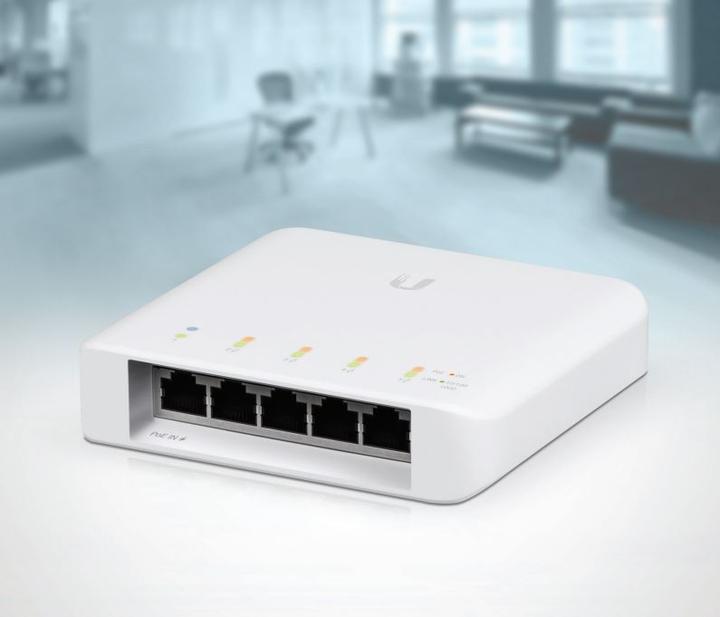 Actual product image Ubiquiti UnifiFlex:Outdoor 5Port PoE Switch (5 Ports)