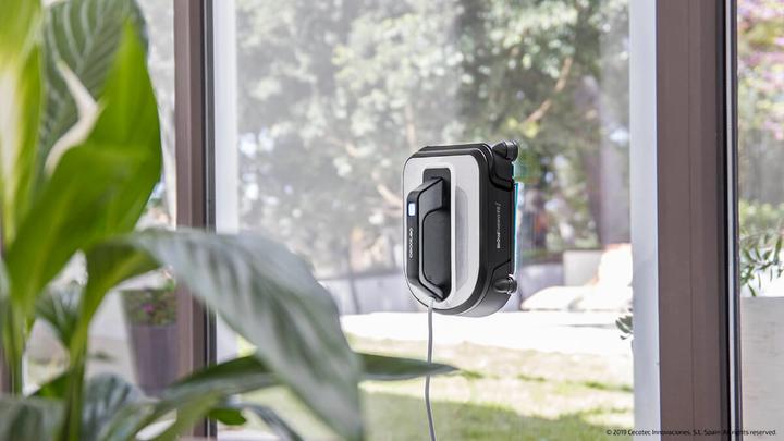 Actual product image Cecotec Robot Lave-vitres compatible Conga WinDroid 970 (Noir)