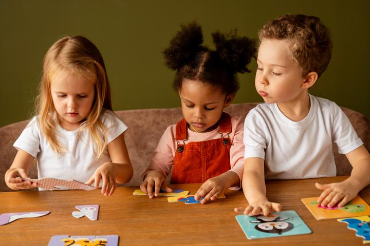 Image du produit Activity Board Triple Puzzle - Animaux 6 images, 18 pièces