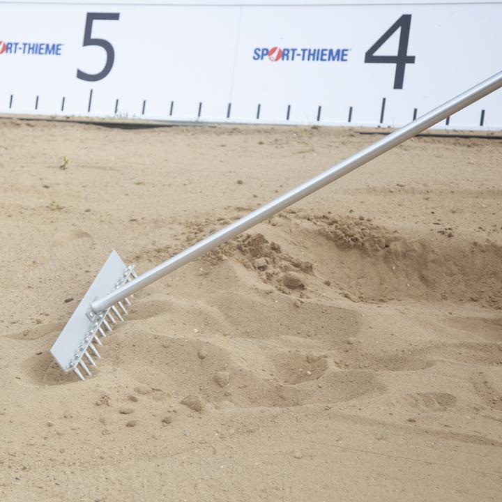 Actual product image Sport-Thieme Rake with pusher Pro (1850 g)