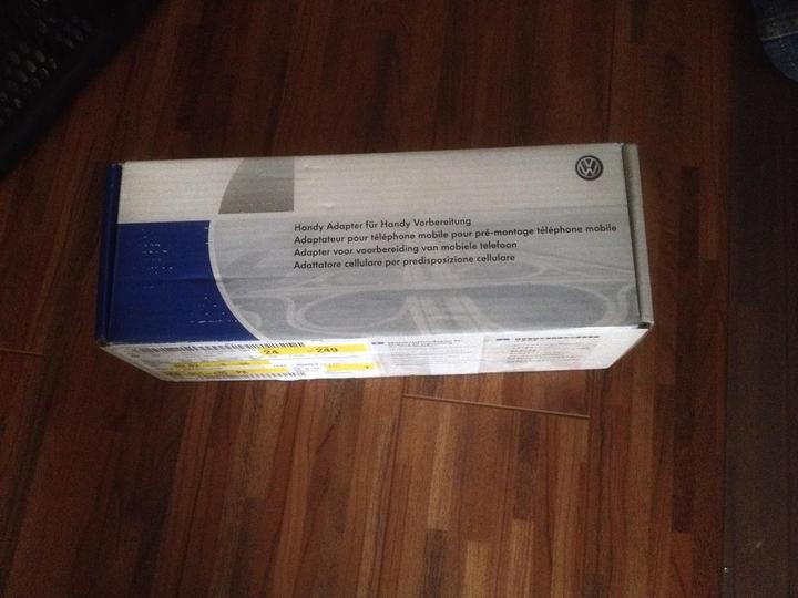 Produktbild Volkswagen 3C0051435PA Bluetooth Adapter, Black (Sender & Empfänger)