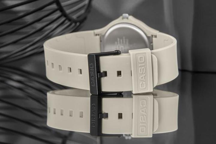 Actual product image Casio MQ-24UC-8BDF Clock + BOX (Analogue wristwatch)