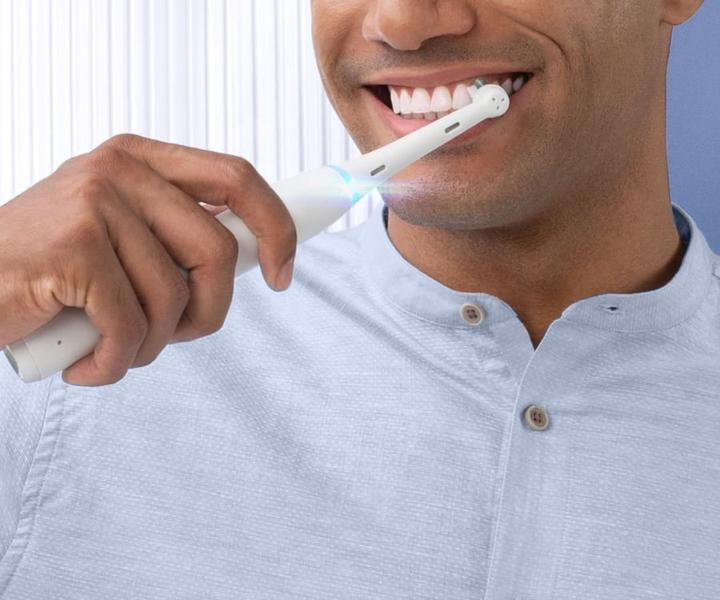 Produktbild Oral-B iO-Series 7 (Oszillierende Zahnbürste)