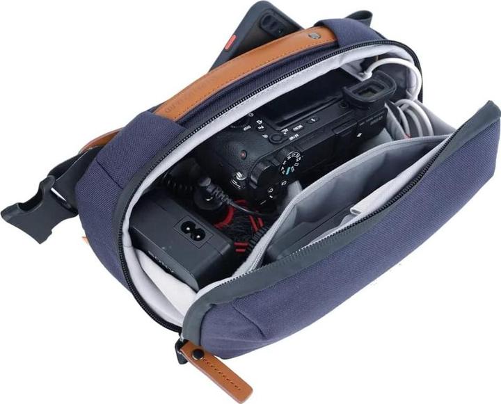 Actual product image Vanguard VEO CITY CB24 NV (Camera shoulder bag, 3 l)
