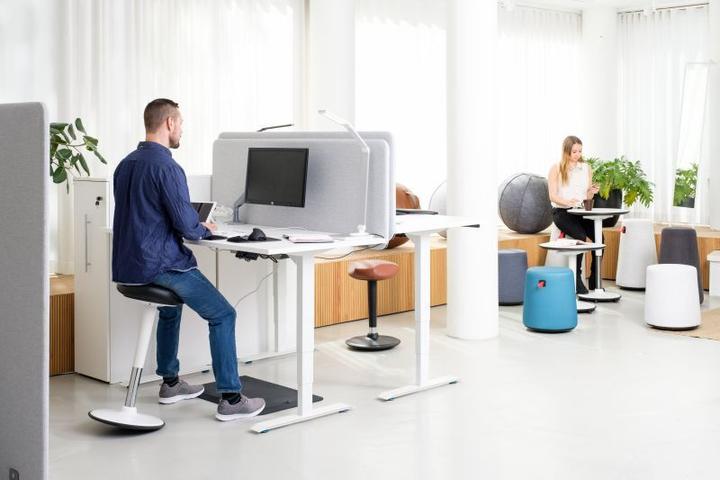 Immagine prodotto Stoo Triangle Active Chair, white frame / black fabric