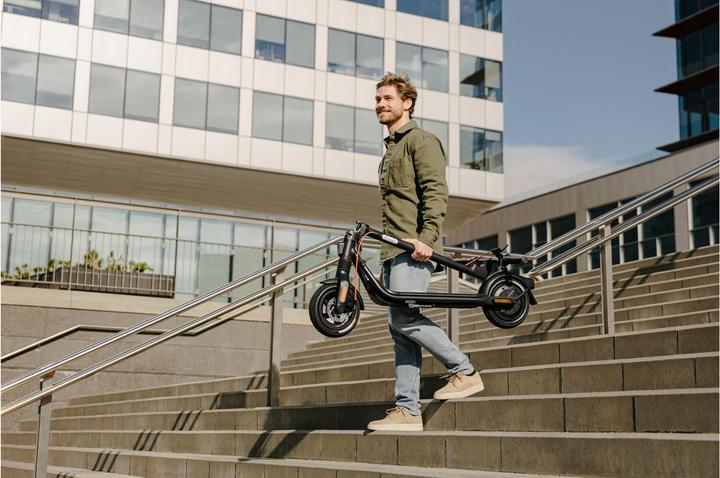 Immagine prodotto Segway-Ninebot F2 Plus D (20 km/h, 55 km, 400 W)