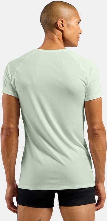 Actual product image Odlo Active F-Dry Light Base Layer T-shirt (M)