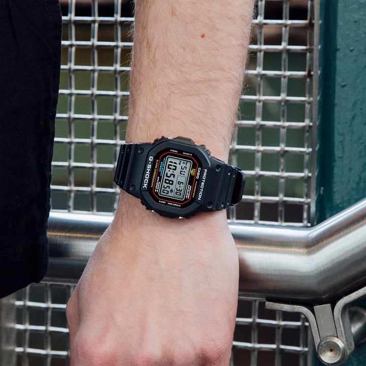 Produktbild Casio DW-5600RL-1ER (Digitaluhr, 42.80 mm)