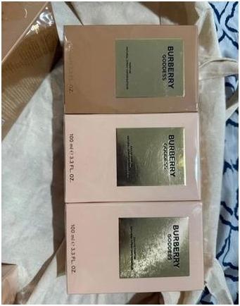 Actual product image Burberry Goddess Women's Eau De Parfum 3.3 Fl Oz (Eau de parfum, 100 ml)