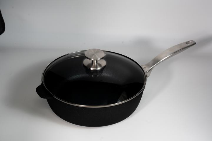 Image du produit Swiss Diamond CXD Induction Sauteuse+couvercle ss PFAS 26 cm (26 cm, Poêle à frire, Fonte d'aluminium)
