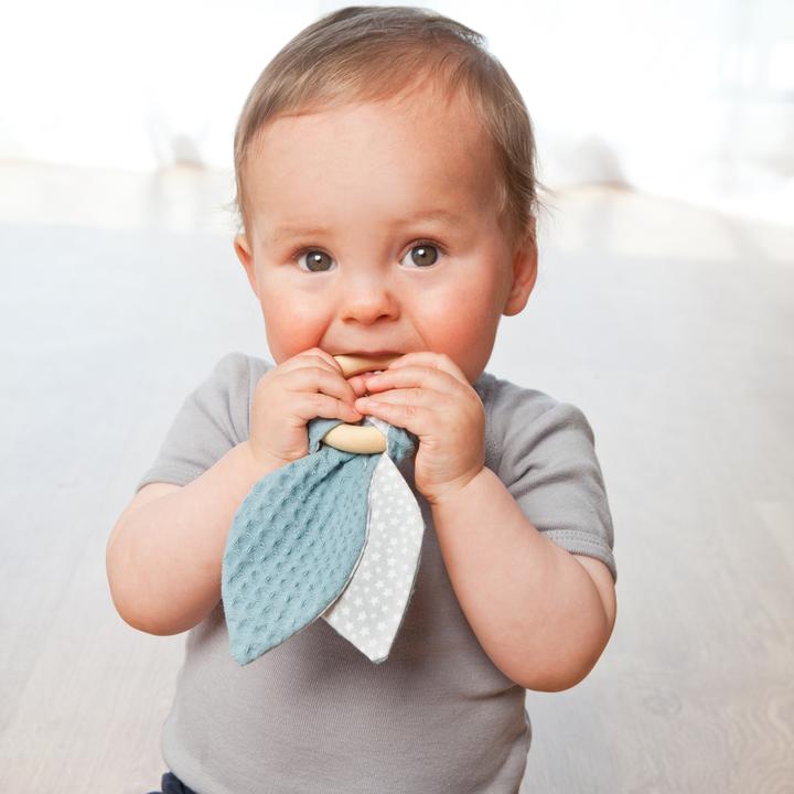 Image du produit Grünspecht Hochet avec oreilles en tissu