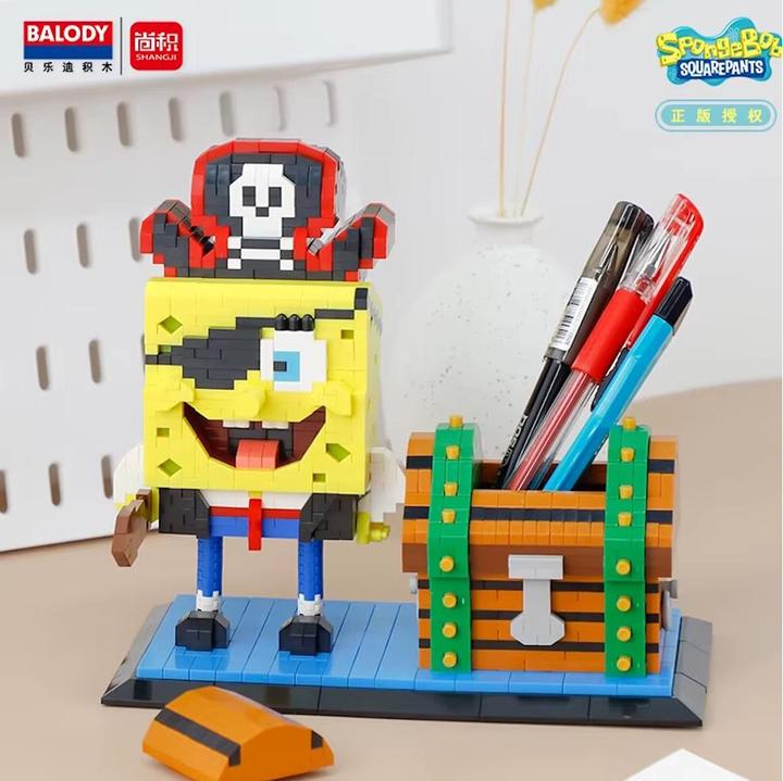 Actual product image Balody 18446 - Pirate with Treasure Chest (1634 pieces)