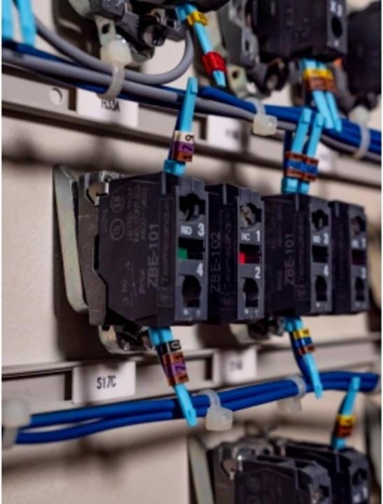 Produktbild Schneider Electric Hilfsschalterblock, ZBE Ř 22, 1Ö, ZBE102TQ