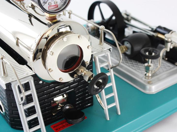 Actual product image Wilesco D18 Steam engine