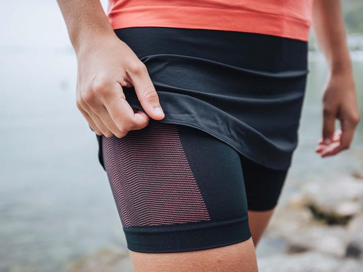 Produktbild Compressport Performance Skirt Woman (XS)