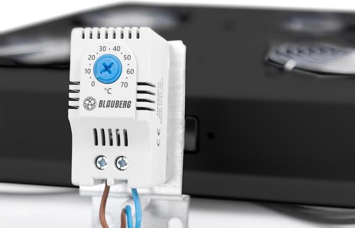 Immagine prodotto Digitus Unità di ventilazione sul tetto per armadi del server del modello Unique