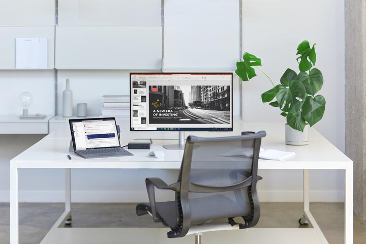 Produktbild Microsoft Surface Pro X (13", Microsoft SQ1, 128 GB, 128 GB)