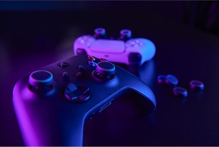 Produktbild Urage Colors (PS5, Xbox Series X)