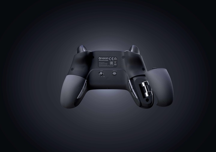 Productafbeelding Nacon Gaming Revolution Pro Gaming 3 (PS4)