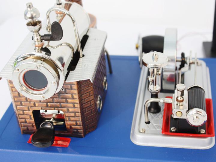 Actual product image Wilesco Steam engine with steam chimney