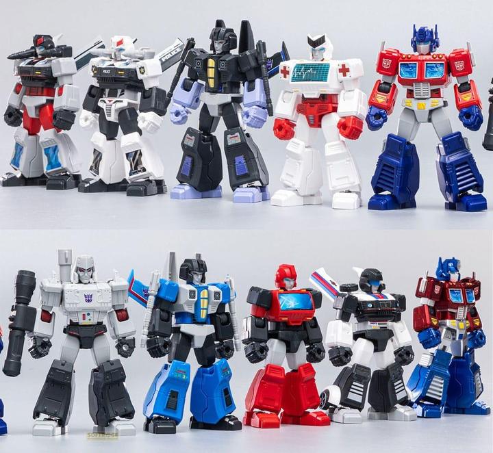 Actual product image Blokees Transformers Plastic Model Kit Galaxy Version 01 Roll Out Range (9)