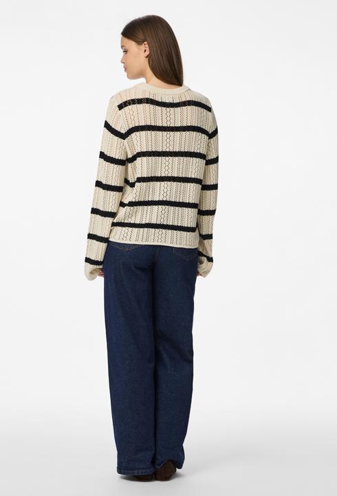 Actual product image Pieces Pcnuka Ls O-Neck Knit Noos Bc (L)