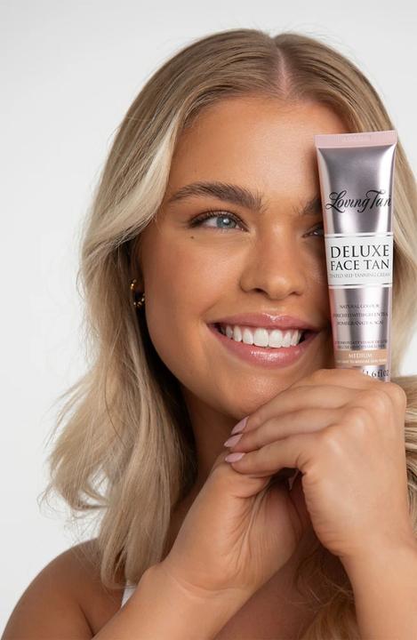 Actual product image Loving Tan Deluxe Face Tan Medium (Self tanning foam)