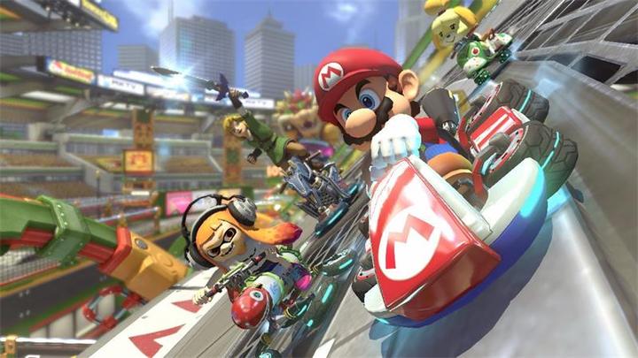 Actual product image Nintendo Mario Kart 8 Deluxe (Switch, Multilingual)
