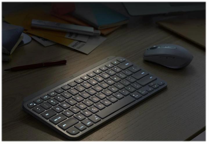 Image du produit Logitech MX Keys Mini for Business (US, Sans fil, Filaire)