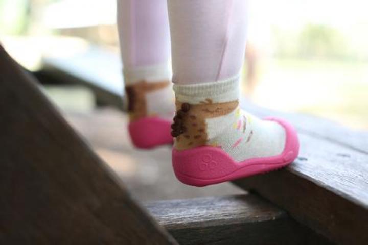 Produktbild Attipas Giraffe fuchsia (22.5)