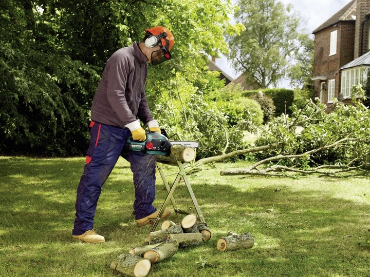 Produktbild Bosch Home & Garden AKE 30 LI - ohne Akku (Akku Kettensäge)