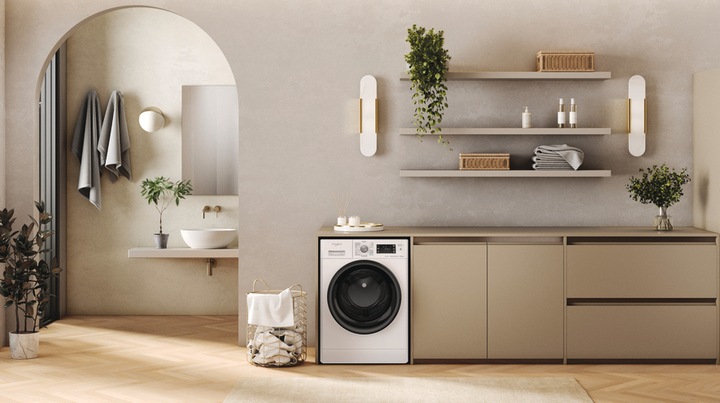 Actual product image Whirlpool WAOTN 96441 C (9 kg, Left)