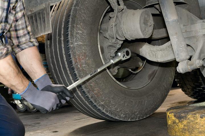 Immagine prodotto HAZET Inserto chiave a bussola giravite per pinze freni 2784-14 ∙ Attacco quadro, cavo, 20 mm (3/4 … (14 mm)