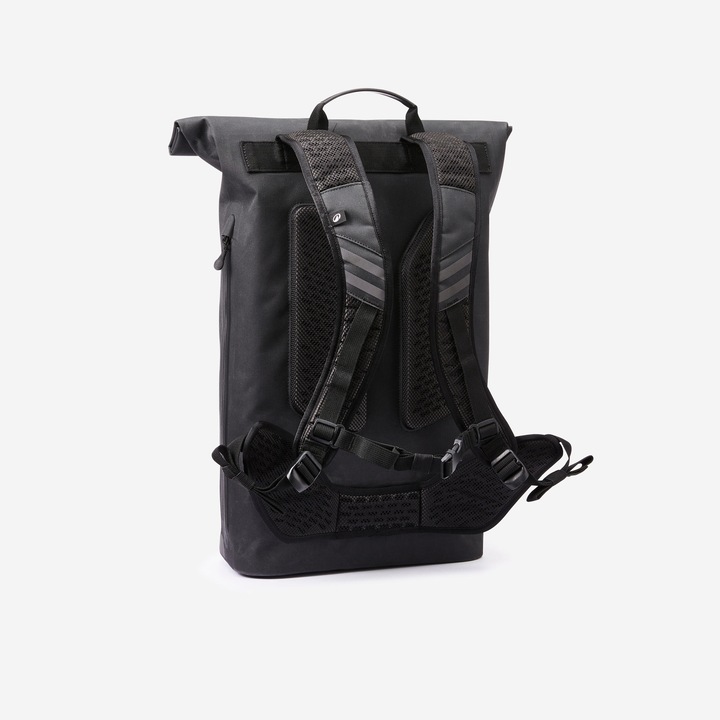 Actual product image Btwin Speed 900 Backpack - Black (25 l)