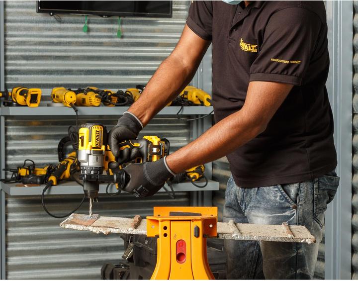 Produktbild DeWalt Schraubendreher Bohrmaschine DCD991NT-XJ 18V ohne Akku und Ladegerät, TSTAK Koffer