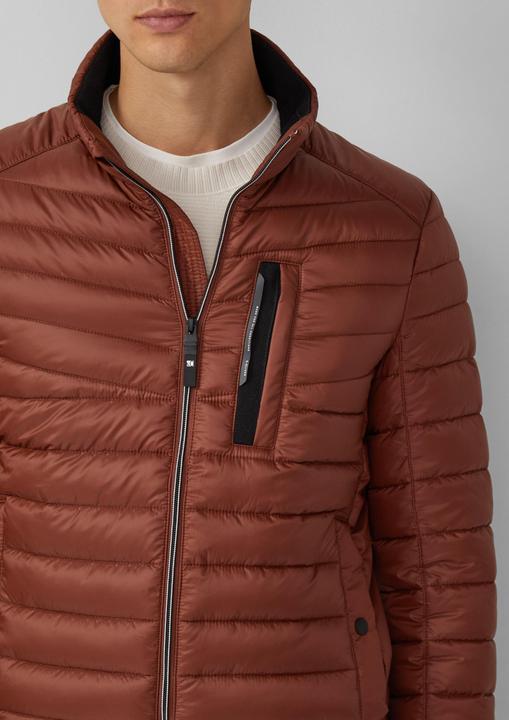Produktbild S.Oliver Outdoor-Jacke Leichte Steppjacke mit sportiven Kontrastdetails | 360° Circular Vision (M)