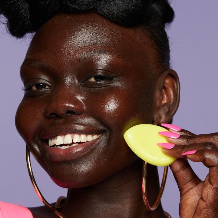 Actual product image NYX Professional Make-Up Primer Silicone Applicator