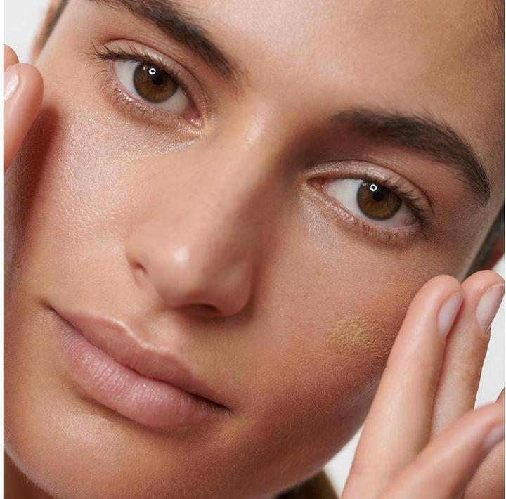 Produktbild Dr. Hauschka Foundation 04 hazelnut 30 ml (04 hazelnut, Hazelnut)