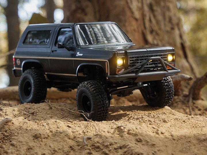 Immagine prodotto FMS FCX24 Chevrolet K5 Blazer PRO 1:24 schwarz - RTR 2.4 GHz (RTR pronto all'uso)