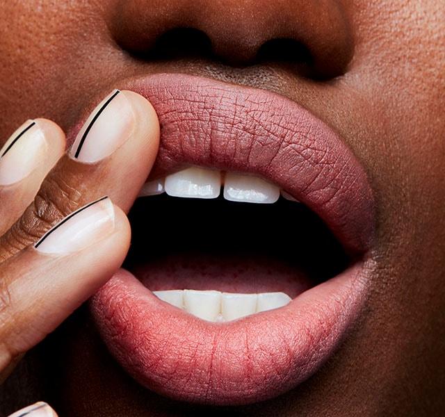 Actual product image MAC Cosmetics Lipstick (Runway hit)