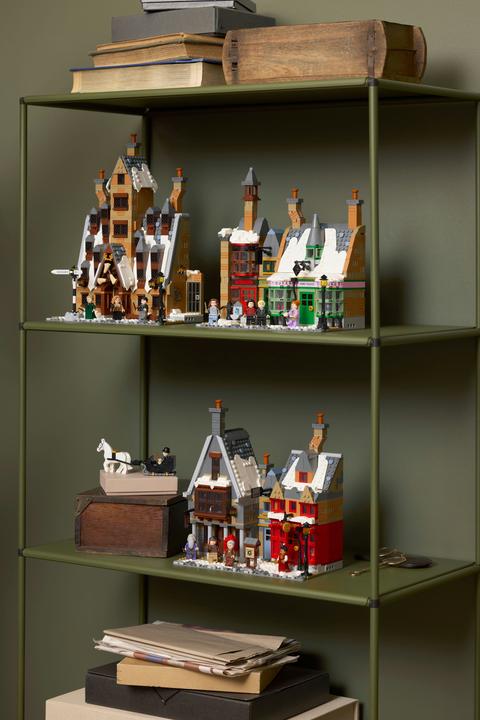 Produktbild LEGO Harry Potter - Hogsmeade Village Collector’s Edition (76457) (76457, LEGO Harry Potter)