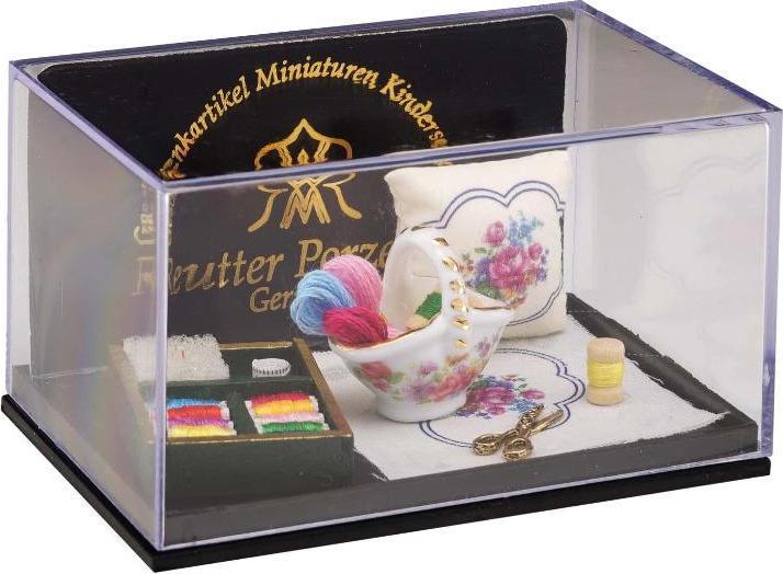 Produktbild Reutter 001.326/6 - Näharbeit, Miniatur