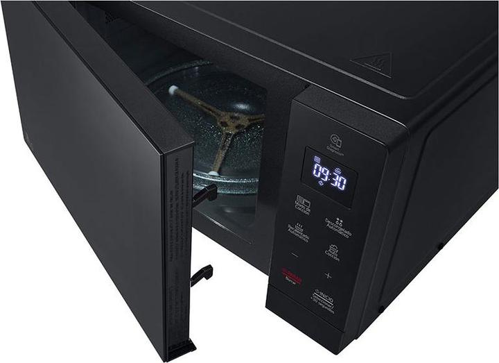 Produktbild LG MH7032JAS (30 l)