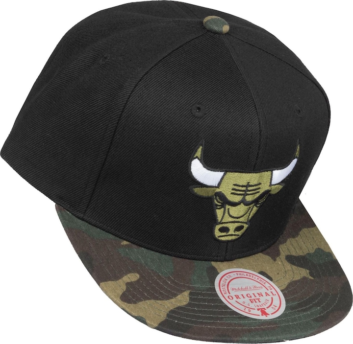 Actual product image Mitchell & Ness Snapback Cap - CAMO Chicago Bulls black