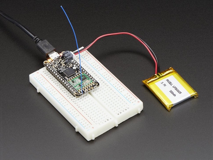 Actual product image Adafruit Feather 32u4 RFM95 LoRa Radio 868 or 915 MHz (Various)