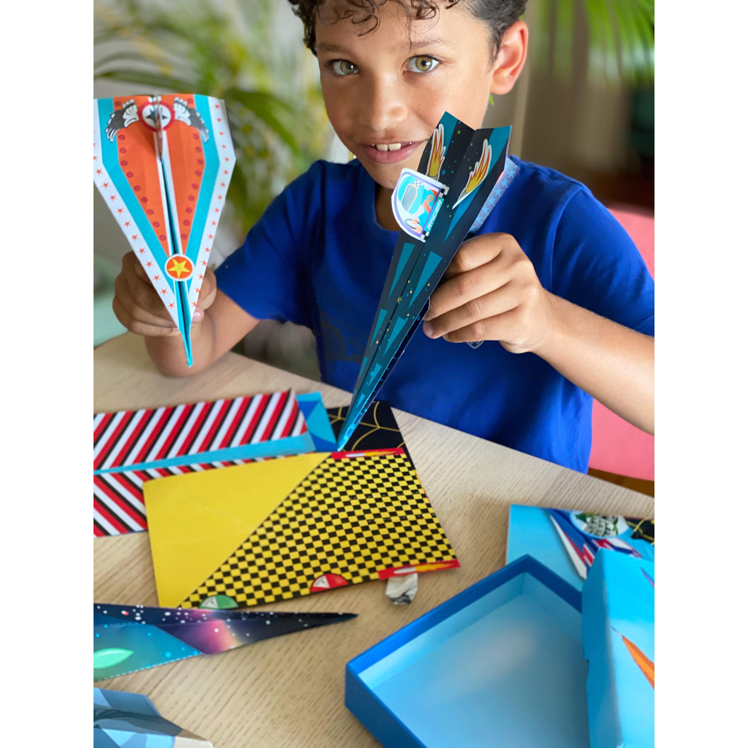 Thumbnail - Box Candiy Paper Airplanes Art - Totally Paper Planes - (BC-1915)