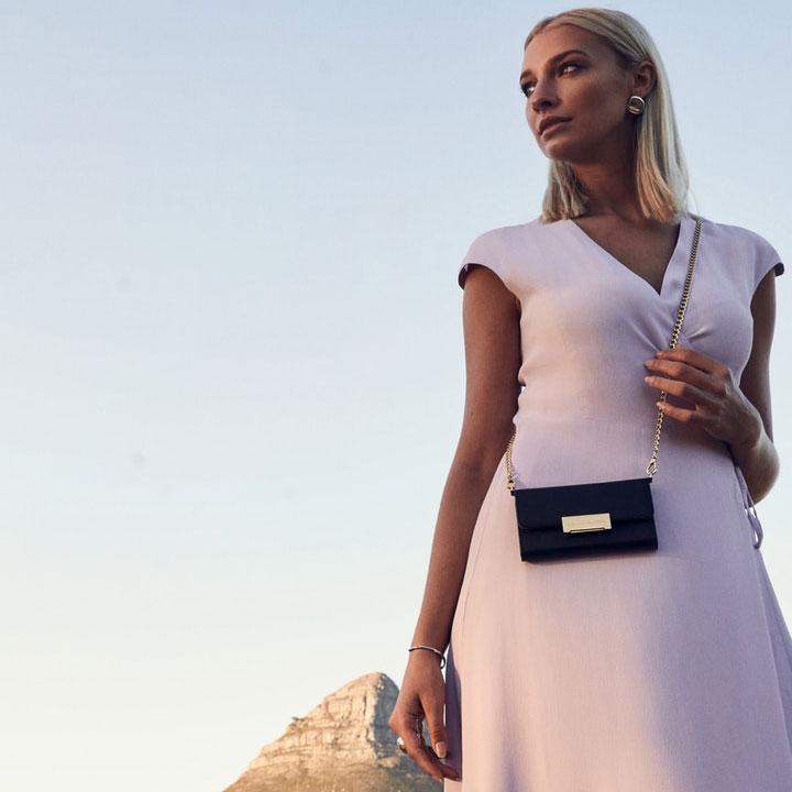 Produktbild iDeal Of Sweden Kensington Crossbody (Apple iPhone 11 Pro Max)