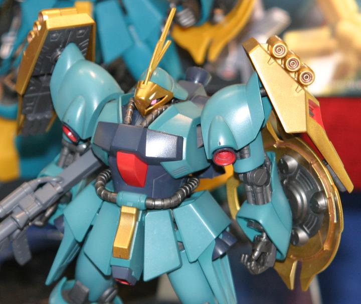 Actual product image Bandai 1/144 HG AILE STRIKE GUNDAM