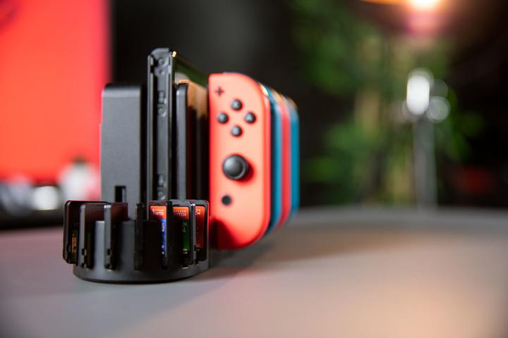 Actual product image Konix Mythics Cooling + Charging Stand Spaceship (Switch, Switch OLED)